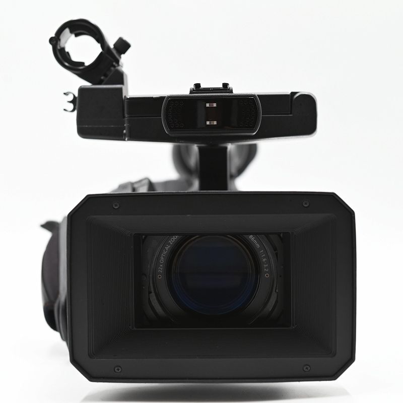 8mmテープのダビングに！ SONY ビデオカメラ CCD-TR64 8mmテープのダビングに！ SONY ビデオカメラ CCD-TRV92 4 8mm