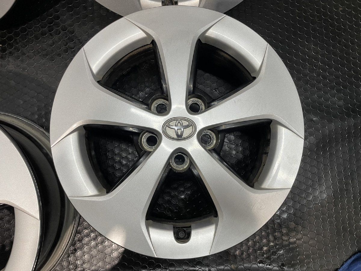 プリウス50　純正15インチ アルミホイールセット 50プリウス 15インチ純正ホイールタイヤセット トヨタプリウス50