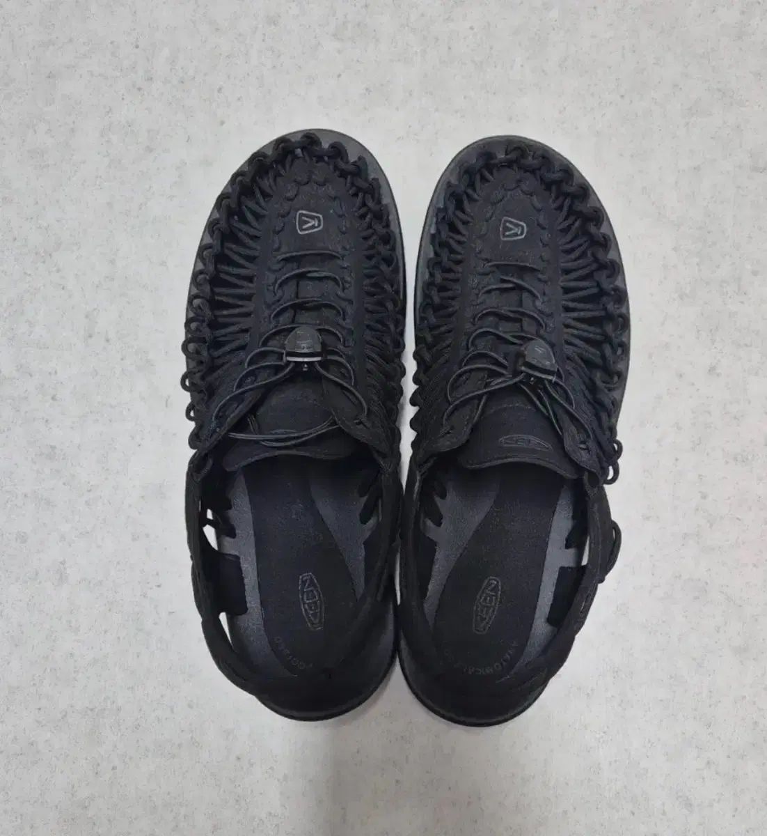 KEEN(キーン) ユニーク 黒 300 KEEN キーン】UNEEK II