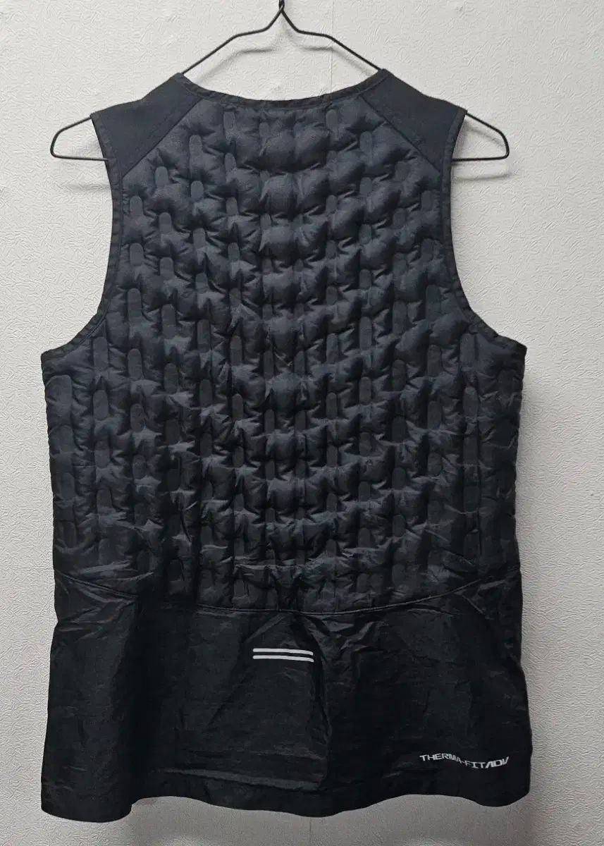 ナイキ レディース サーマ フィット ベスト S 80