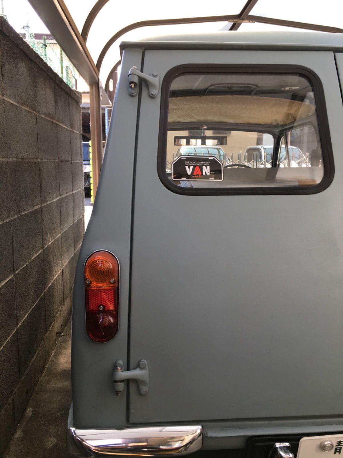 VAN JAC. プレート型ステッカー Mini 黒1枚 - メルカリ