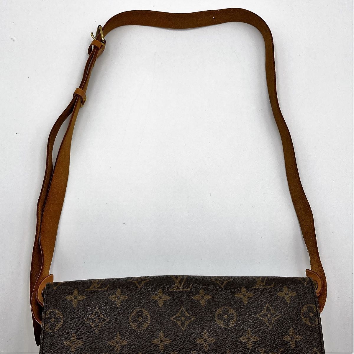 LOUIS VUITTON ルイ・ヴィトン カルトシエールMM モノグラム