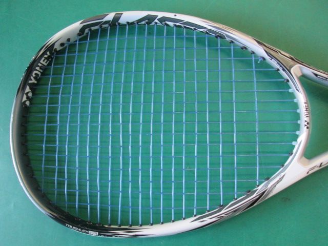 ソフトテニスラケット F-LASER9s ホワイト シリーズ最速ショットで決定力アップ！ 新断面形状で扱いやすい