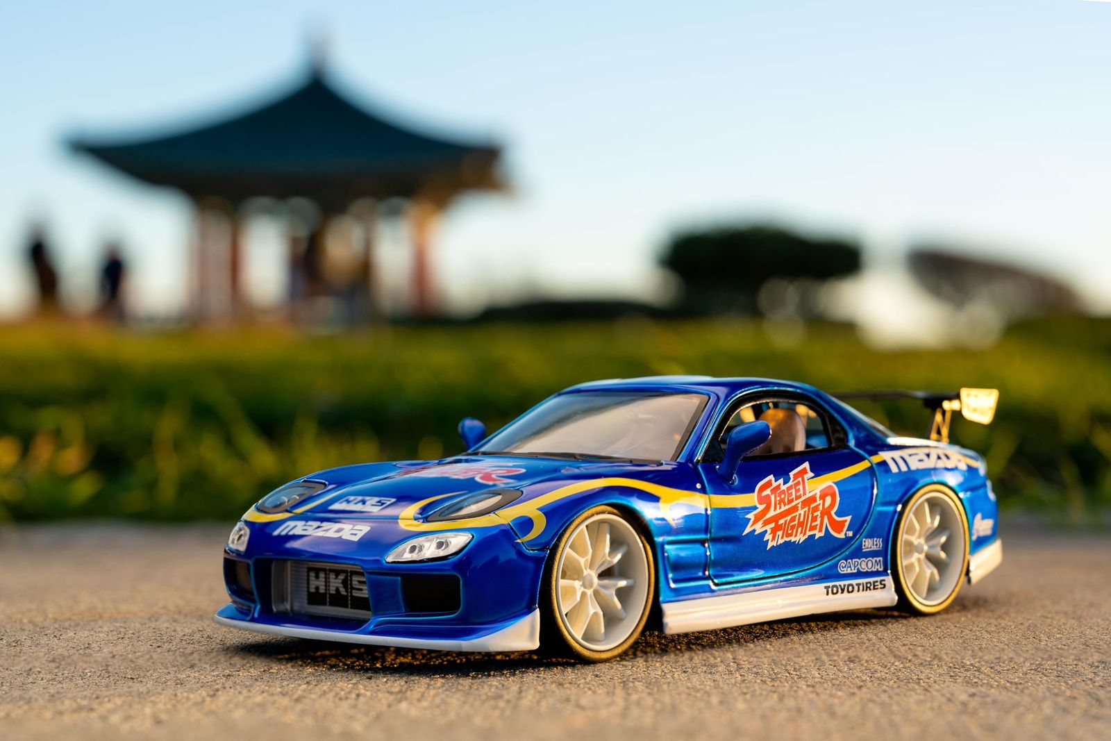 フィギュア付き