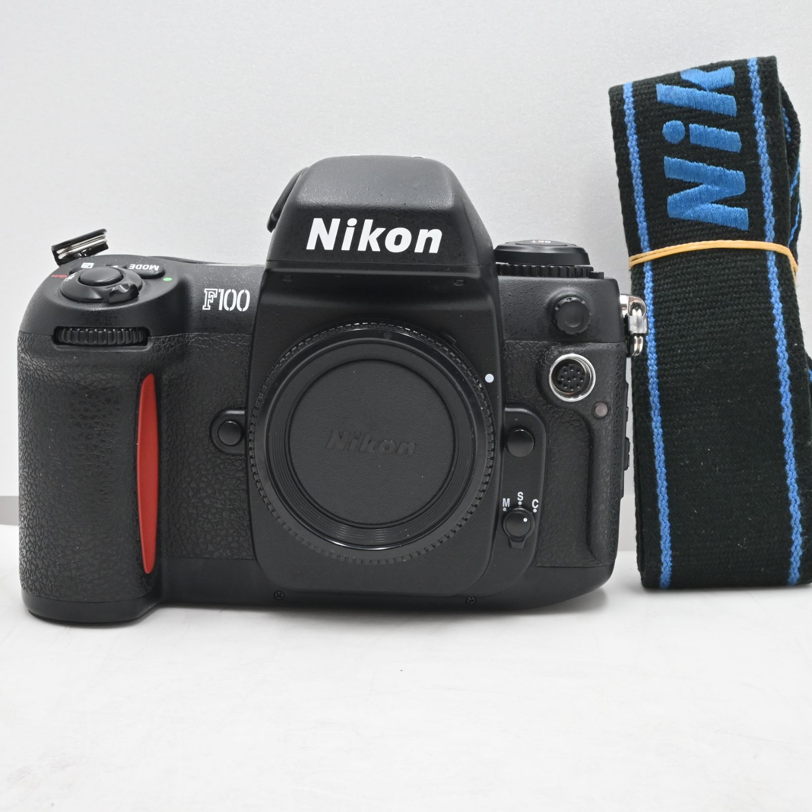 ⭐ジャンク品⭐Nikon ニコン F100 ブラック　BODY Nikon F100 ボディ ブラック ニコン 一眼レフカメラ フィルム