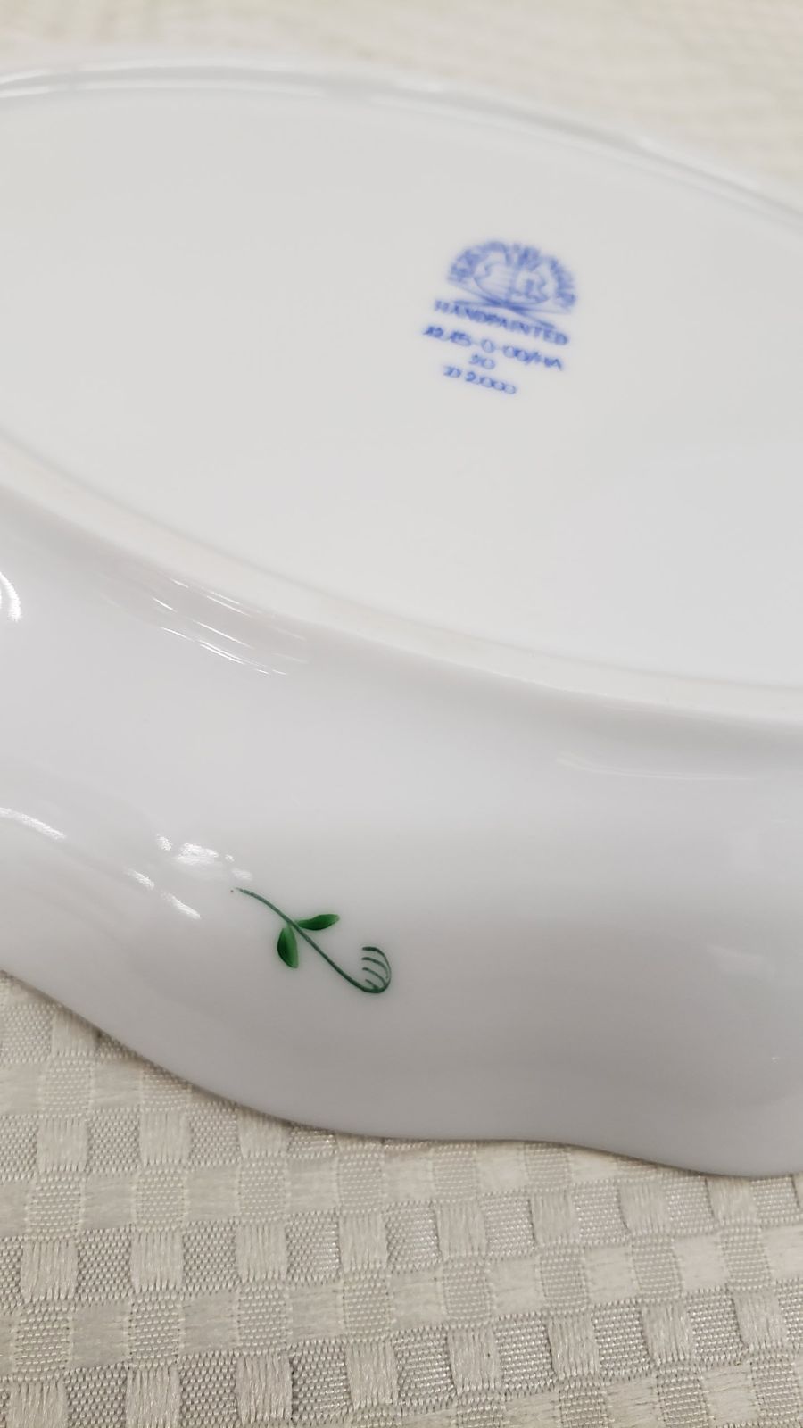 HEREND ヘレンド アピシウスのハーブ オーバルプレート