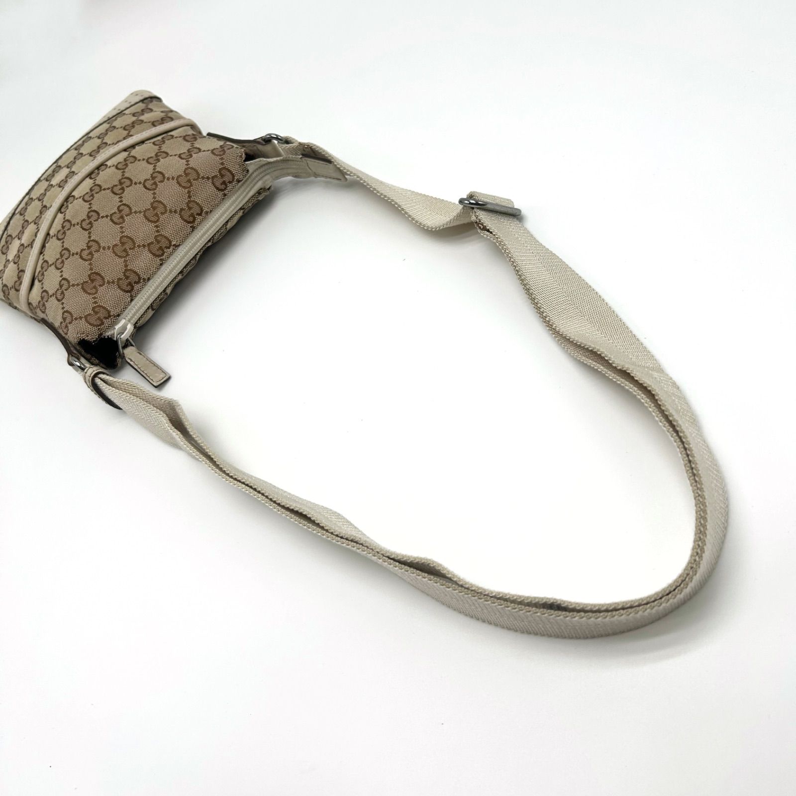 美品 GUCCI グッチ ショルダーバッグ GG キャンバス パンチング 斜 