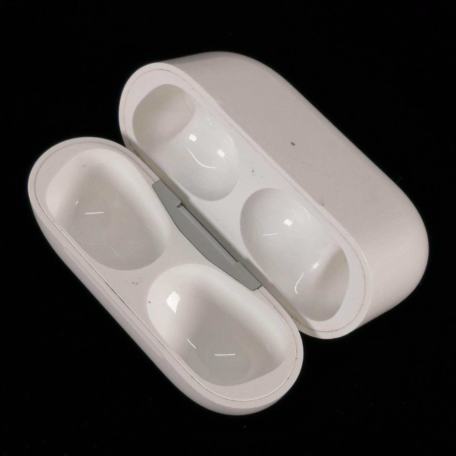 Apple AirPods Pro 第1世代 ケース A2190 イヤホン A2084 A2083 Apple AirPods Pro 第1世代 ケース A2190 イヤホン A2084 A2083