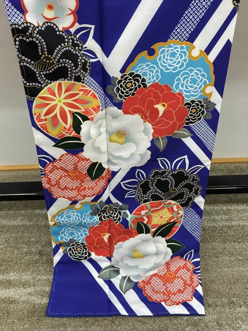 ポリエステル 振袖 和モダン 新品未使用品 躾糸付き S183 ポリエステル振袖 和モダン 身丈170cm 躾糸付き - メルカリ
