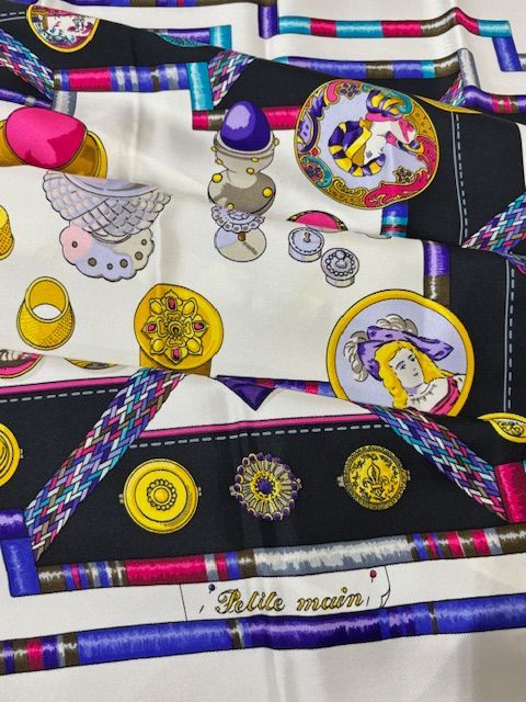 エルメス　スカーフ　カレ90 pelile main お針子さん　シルク100％ HERMES エルメス カレ 90 スカーフ 