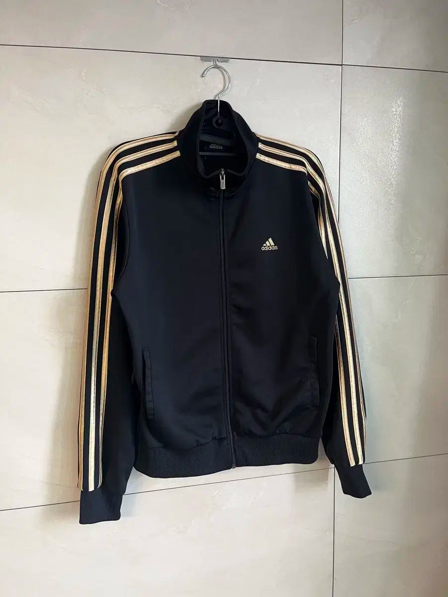 adidas アディダス 剣 谷 ジャージ 100 size