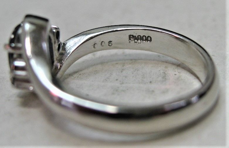 Pt900プラチナ リング指輪 サファイヤ0.98ct ダイヤ4ヶ入0.06ct - 質屋 ...