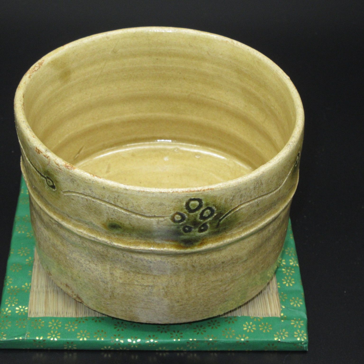 ☆ 美濃焼 黄瀬戸 織部 抹茶茶碗 抹茶碗 茶器 茶道具 桐箱入 00237