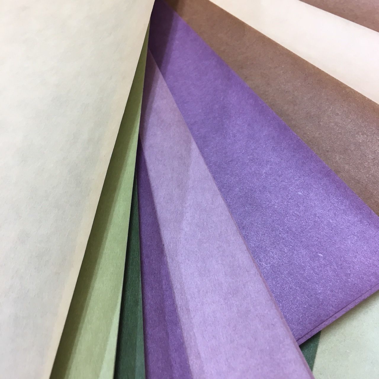 中国 高級墨　報春面墨　徽州欽具墨敝出品　超漆煙 中国 高級墨 報春面墨 徽州欽具墨敝出品 超漆煙