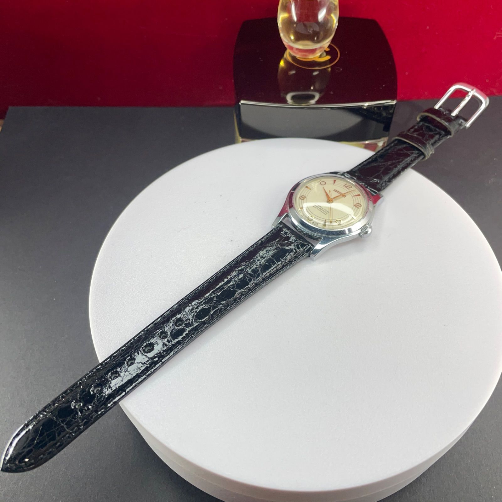 HESSOヘッソ手巻 17石 スイス製1960年代製 デッドストック未使用品 HESSOヘッソ手巻 17石 スイス製1960年代製 デッドストック未使用