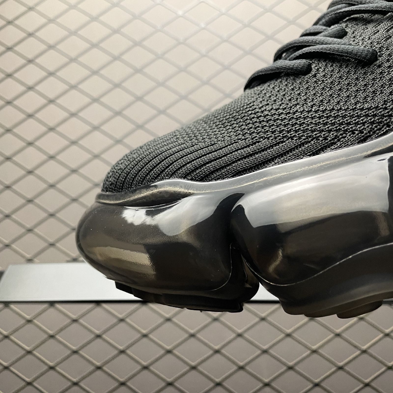 grounds スニーカー　BLACK GRAY / BLACK 24cm grounds(グラウンズ)の通販 - Seltie セルティ