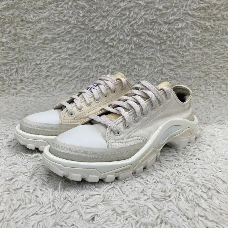250 ADIDAS adidas アディダス ラフシモンズ ニューランナー スニーカーズ