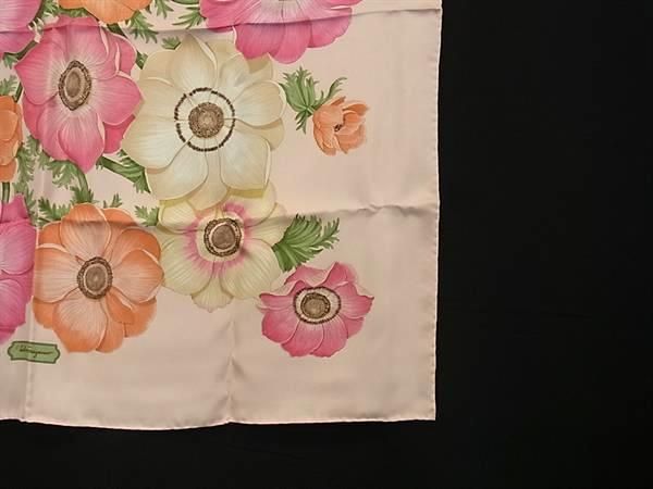 Salvatore Ferragamo シルクスカーフ Salvatore Ferragamo 花柄 シルク