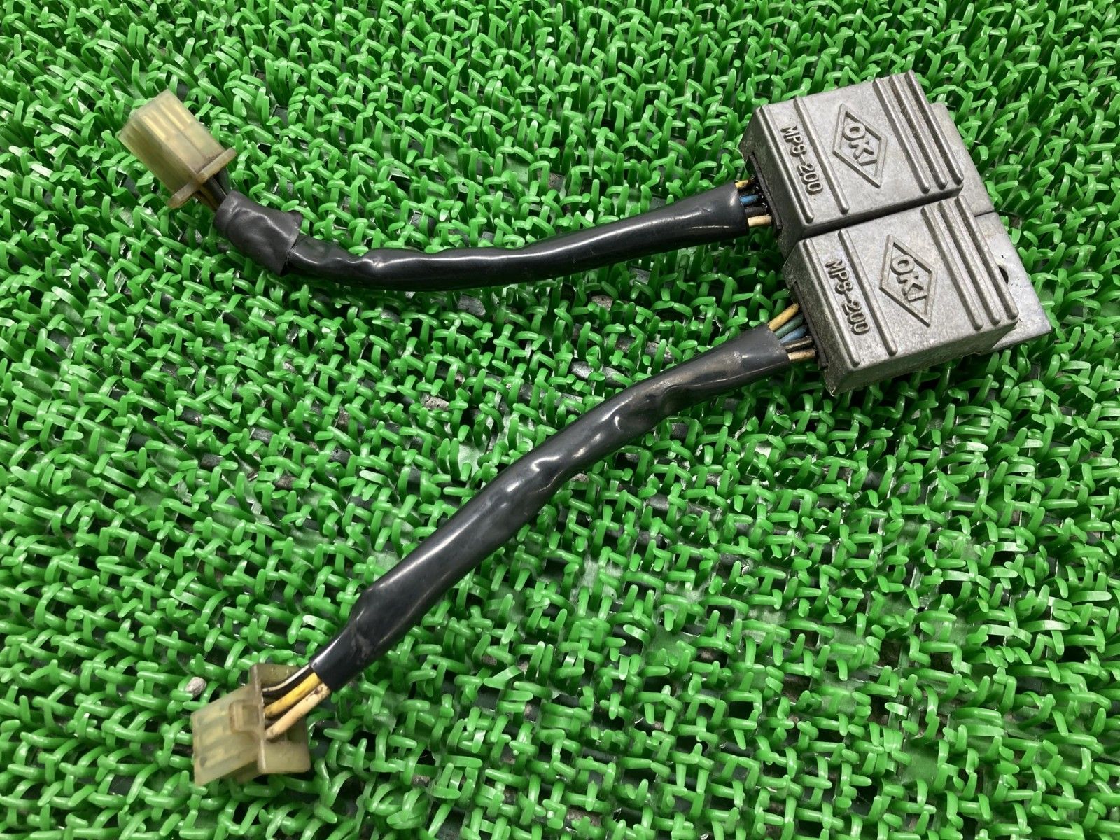 CB750F イグナイター ホンダ 純正 バイク 部品 RC04 CDI 割れ欠け無し 品薄 希少品 車検 Genuine 【】 52