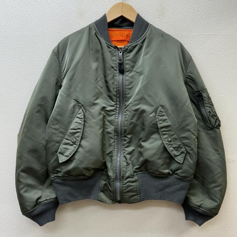 希少 90s ゴールドジム 刺繍 MA-1 フライトジャケット フェード 古着 希少 90s ゴールドジム 刺繍 MA-1 フライトジャケット フェード 古着