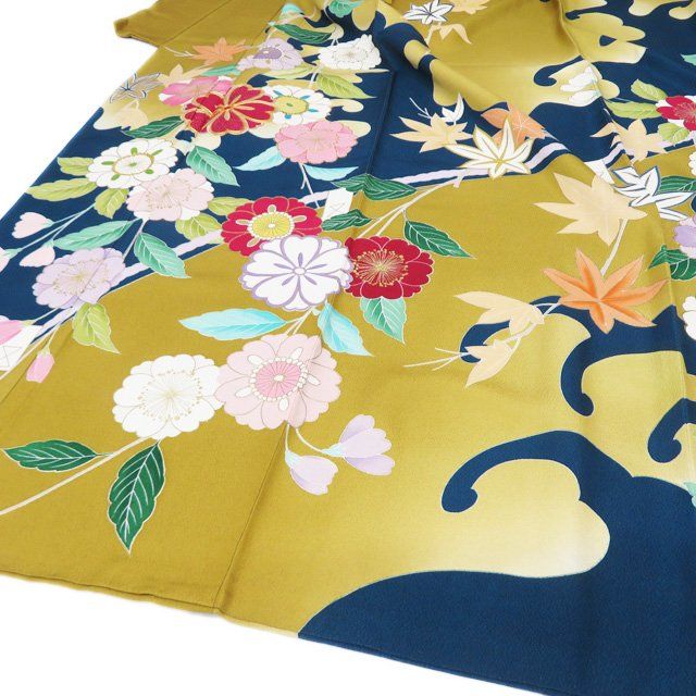 豪華振袖フルセット(7点)・ガード加工済・古典柄・金駒刺繍・扇面牡丹花文・桜 □豪華振袖、駒刺繍、御所車鴛鴦花文、鳳凰文、金彩、逸品