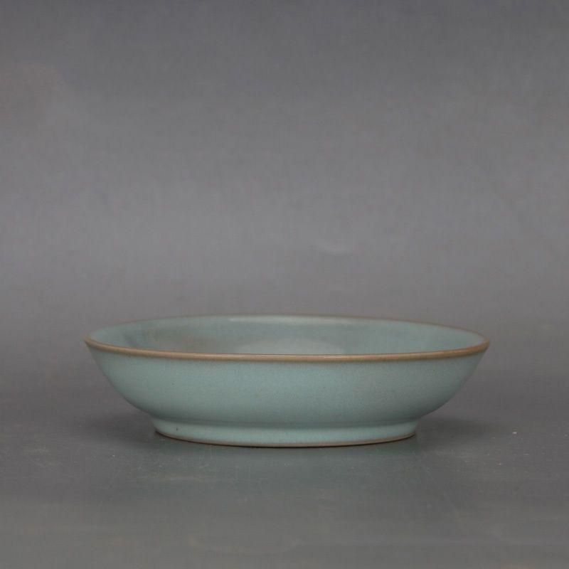 宋汝窯天青釉三足香炉 筆洗 景徳鎮 陶磁器 装飾品 現代工芸品 美術品 置物 宋汝窯天青釉三足香炉 筆洗 景徳鎮 陶磁器 装飾品 現代工芸品