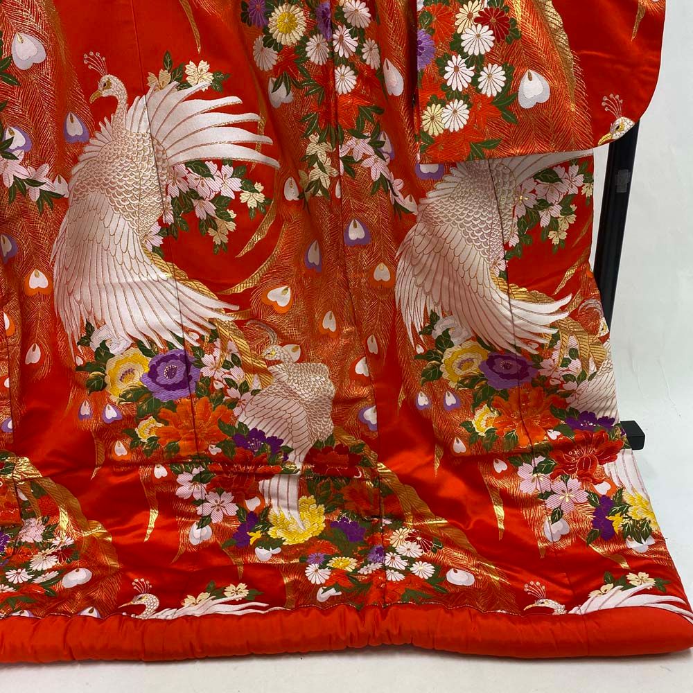 色打掛 華やかな鶴と花の刺繍 花嫁 花嫁 正絹 色打掛レンタル 010054 黒 金刺繍 松 鶴