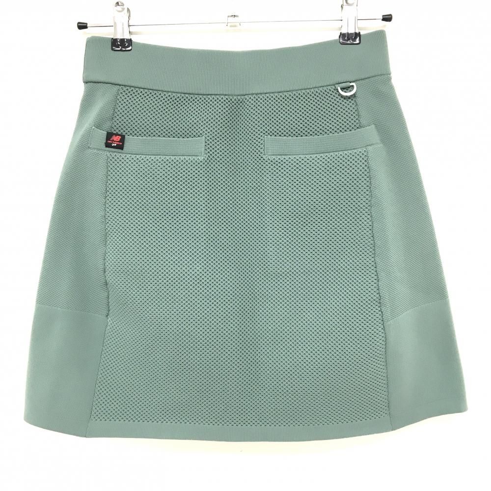 美品new balance ニューバランスロゴスカート Sサイズホワイト 超美品ニューバランスゴルフ スカート ライトグレー×黒 ロゴ地模様