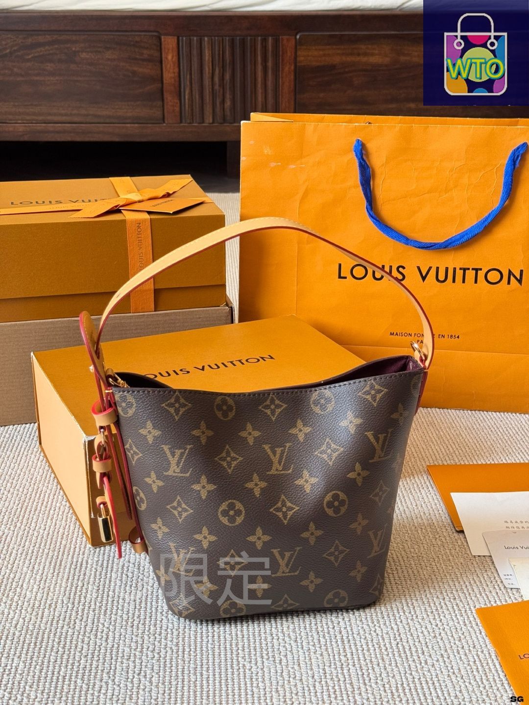 【美品】ルイヴィトン　LOUIS VUITTON ミトン 手袋　保証有 LOUIS VUITTON ルイヴィトン ポルトフォイユ・ドーフィーヌ