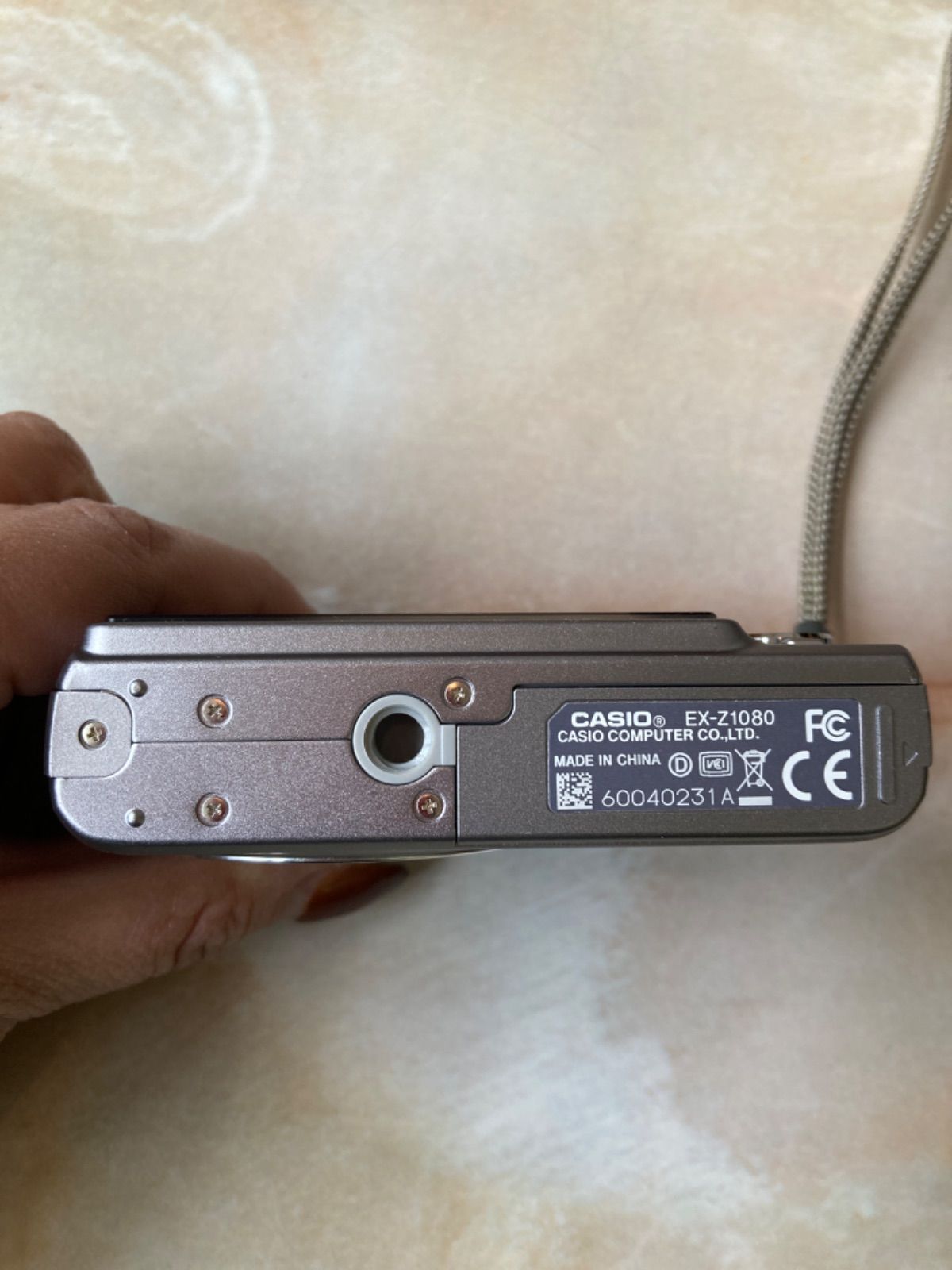 CASIO EXILIM ZOOM EX-Z1080 デジタルカメラ　デジカメ