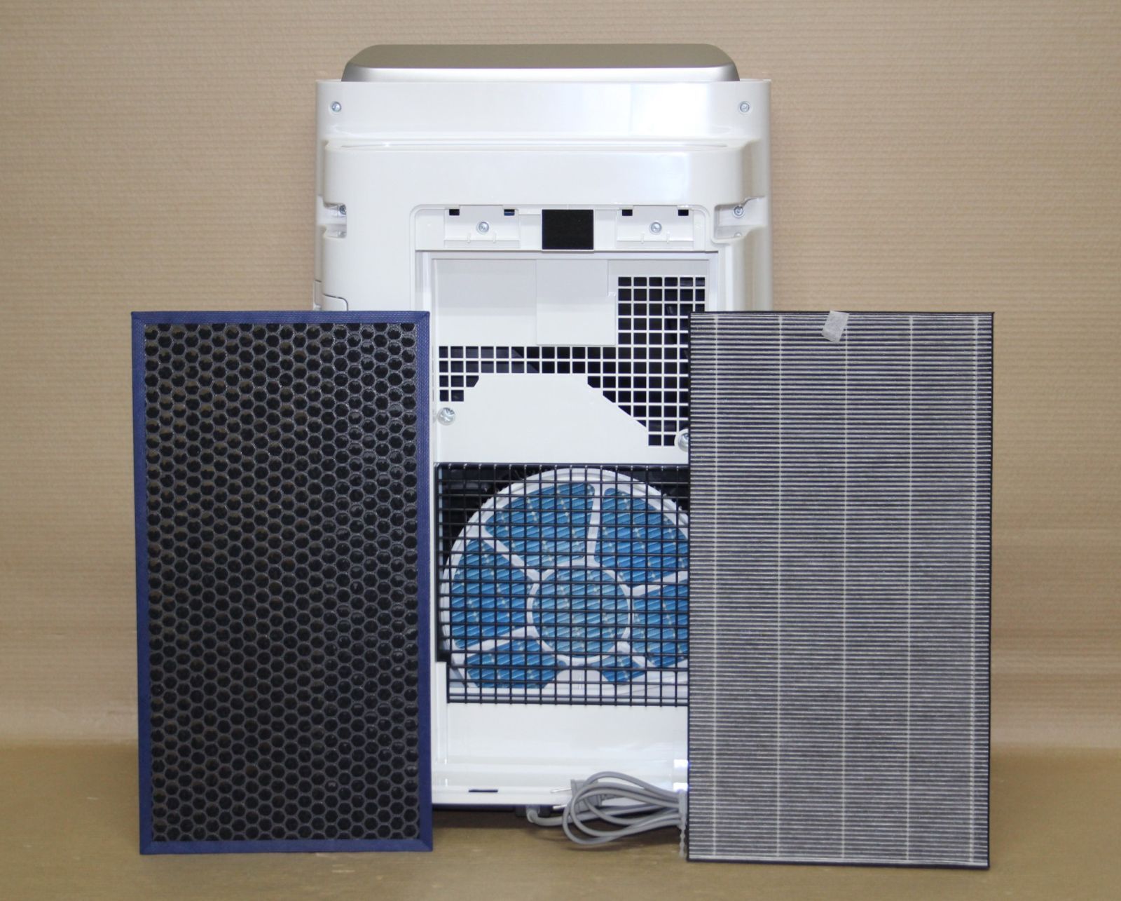 78938☆SHARP 加湿空気清浄機 KC-F70-W 【送料込み】 - メルカリ