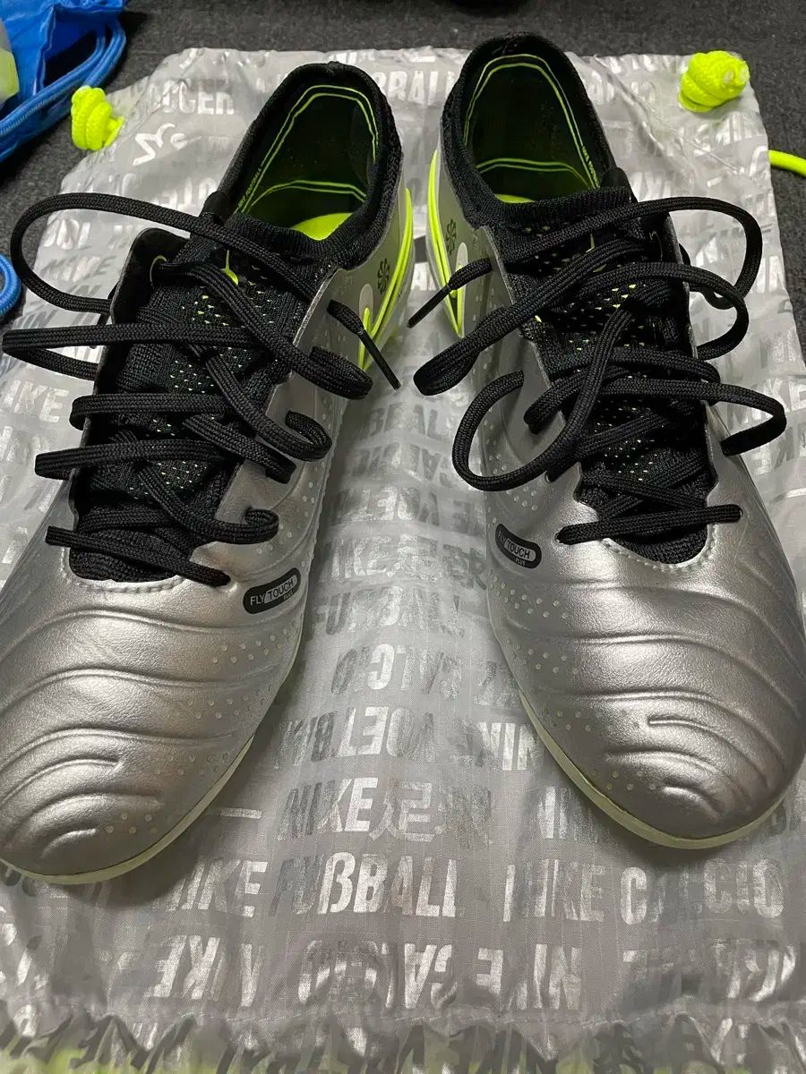 NIKE(ナイキ) ティエンポ レジェンド fg 265mm