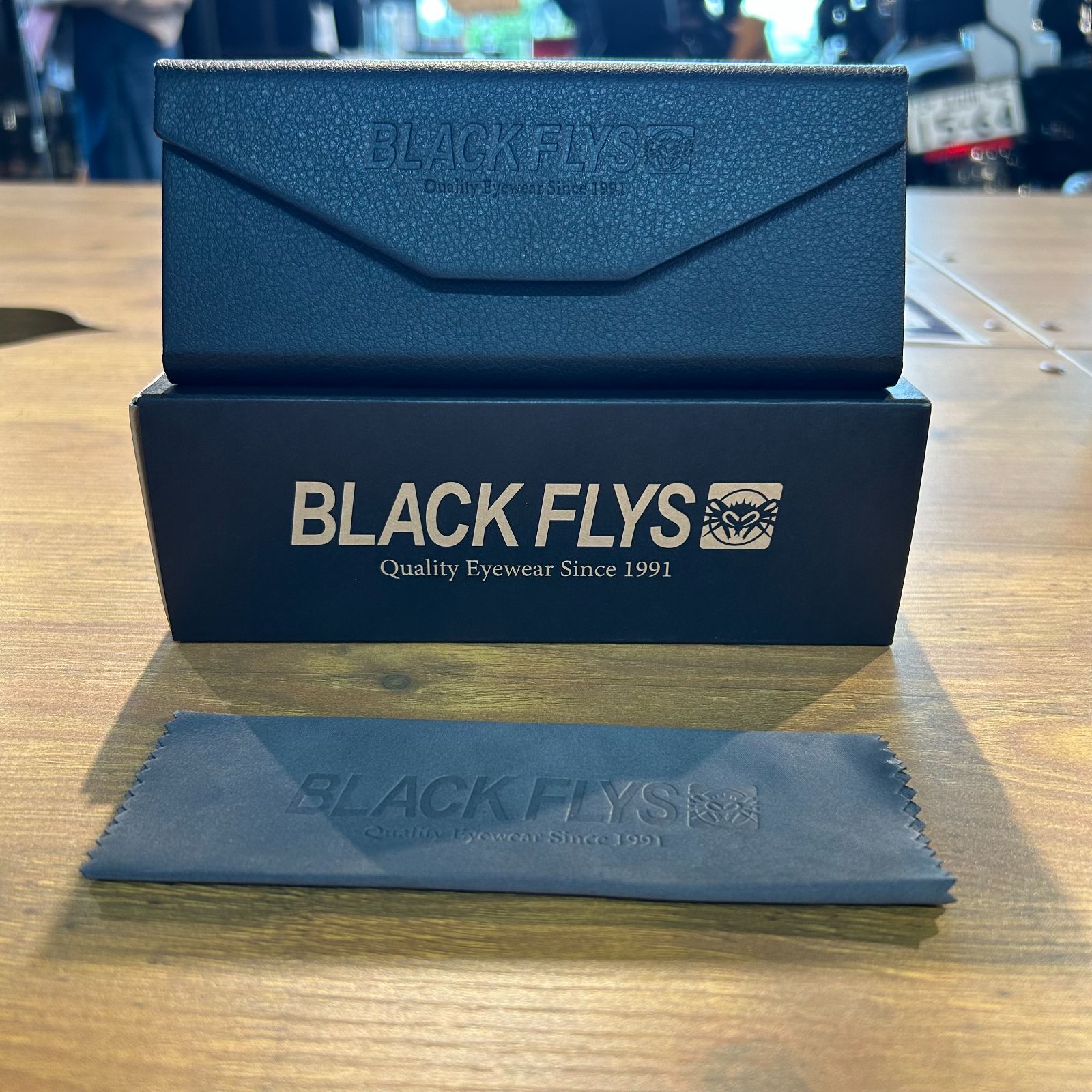 BLACK FLYS FLY CHIEF ブラックシルバー×グレー ブラックフライ