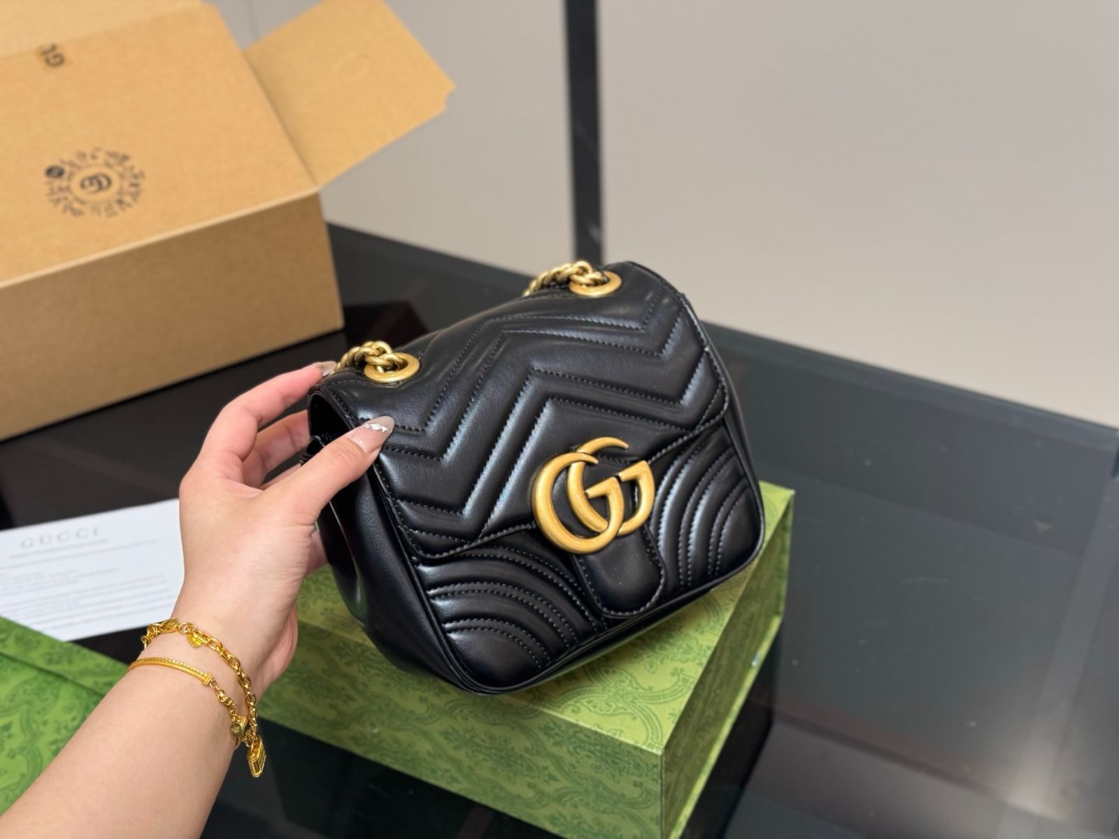今日 Gucci GG Marmont スクエアファット グッチ GG マルモント スクエアファット -MM輸入2