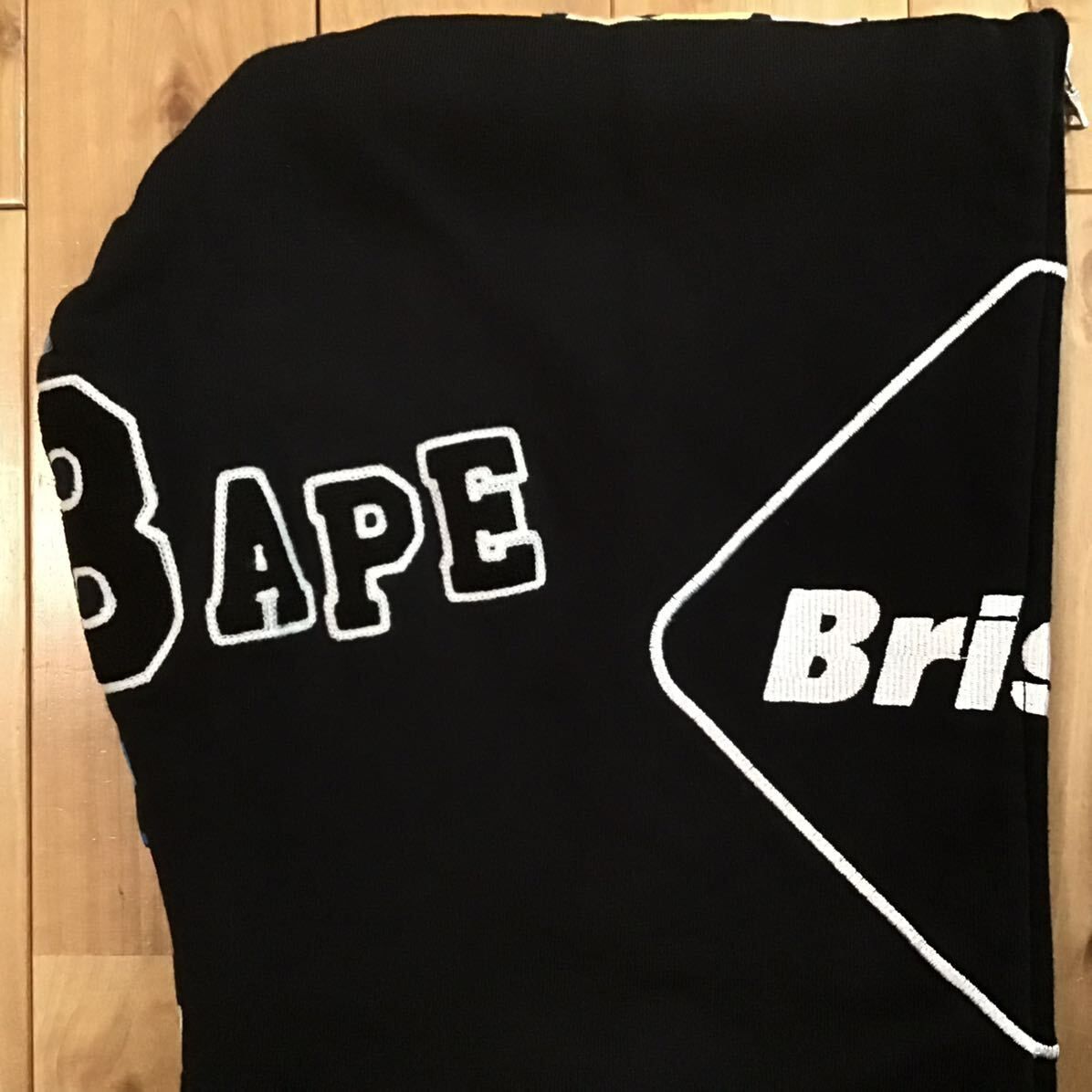 【激レア】APE×FCRBコラボMULTI CAMO シャークパーカー 激レア】APE×FCRBコラボMULTI CAMO シャークパーカー