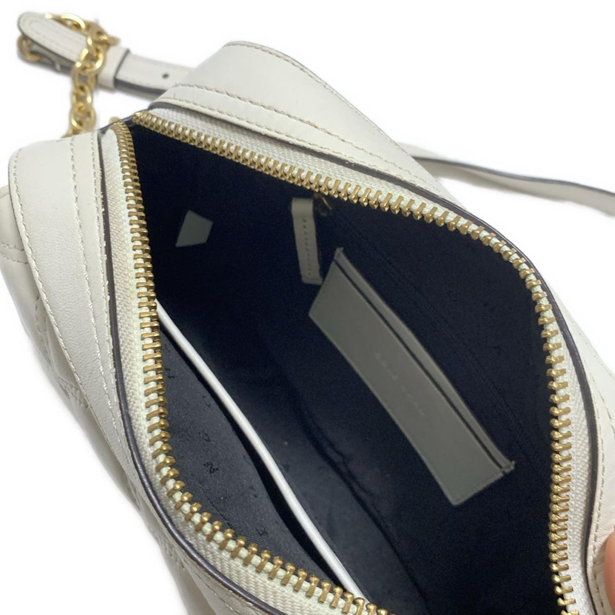 【美品】コールハーン ショルダーバッグ　ハンドバッグ　アイボリー COLE HAAN(コールハーン) ショルダーバッグ - アイボリー