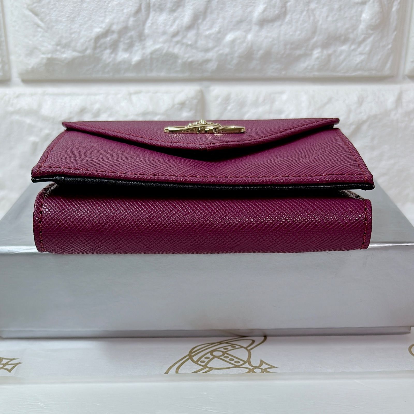 新作‎登場🤍ショッパー付】Vivienne Westwood 3つ折り財布