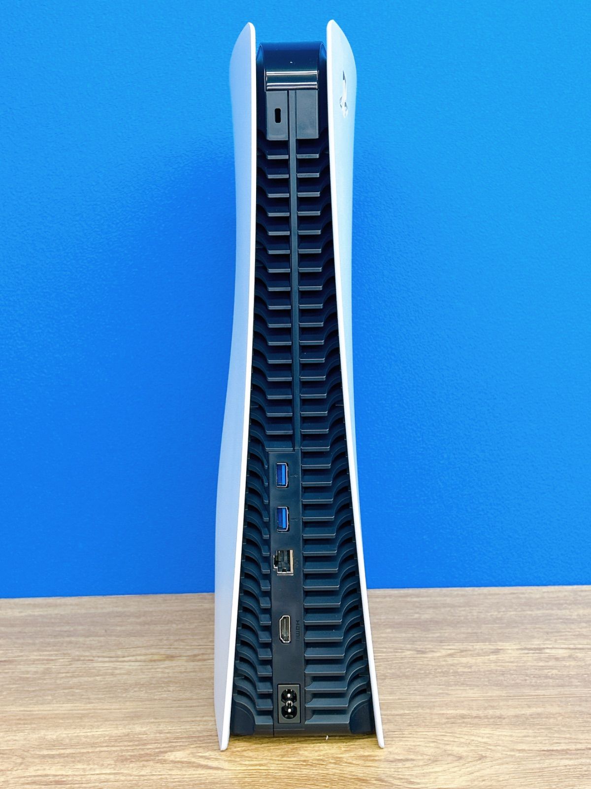☆【通電確認済・ほぼ未使用】PlayStation 5 PS5 本体 CFI