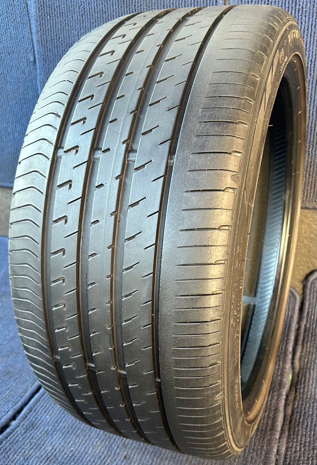 ☆送料無料☆【2017年製造】【溝6分山】DUNLOP Veuro ve303 1本  255/35R18  ASP2000