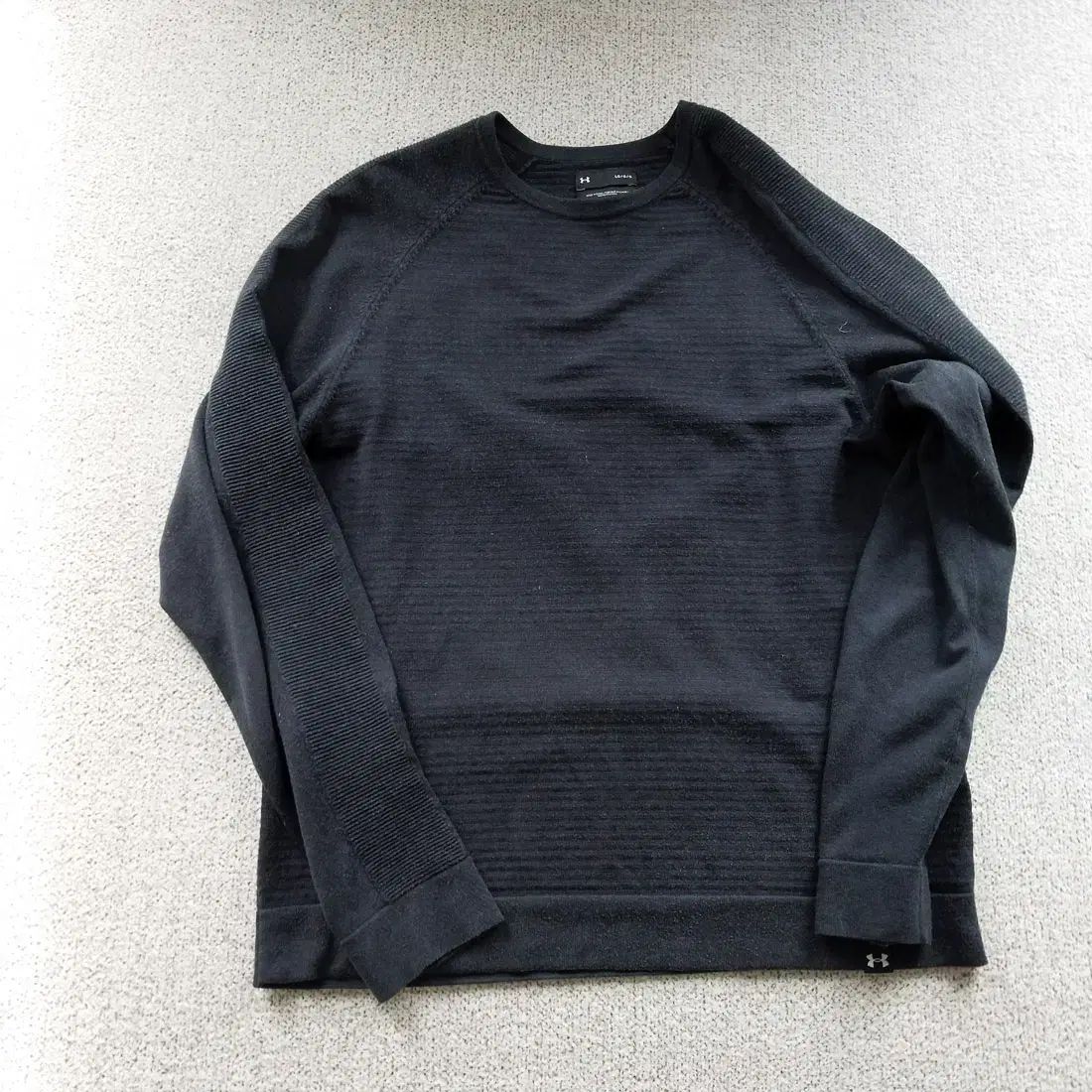 UNDER ARMOUR(アンダーアーマー) 正規品 長袖 Tシャツ 100 サイズ C13065