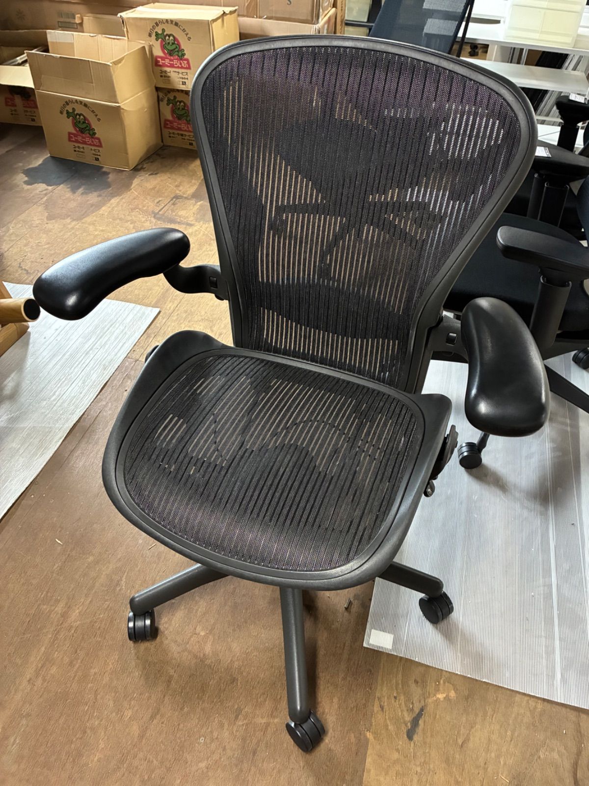 直接引取りできる方 HermanMillerハーマンミラー アーロンチェア オフィスチェア