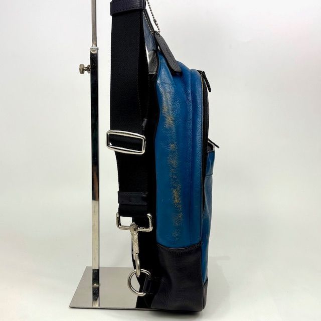 COACH コーチ ボディバッグ ショルダーバッグ 斜め掛け ブラック