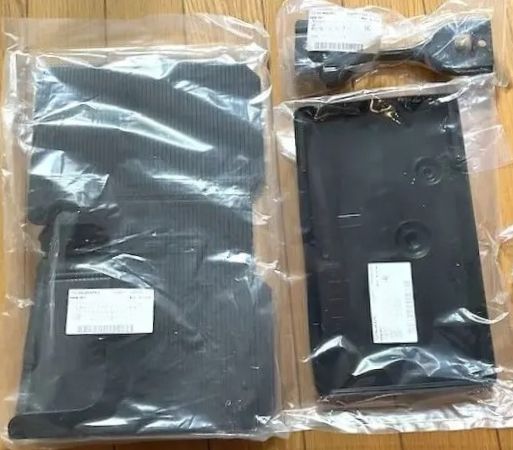 新品 純正品 スバル バッテリーカバー B型バッテリー B19 適合: インプレッサ