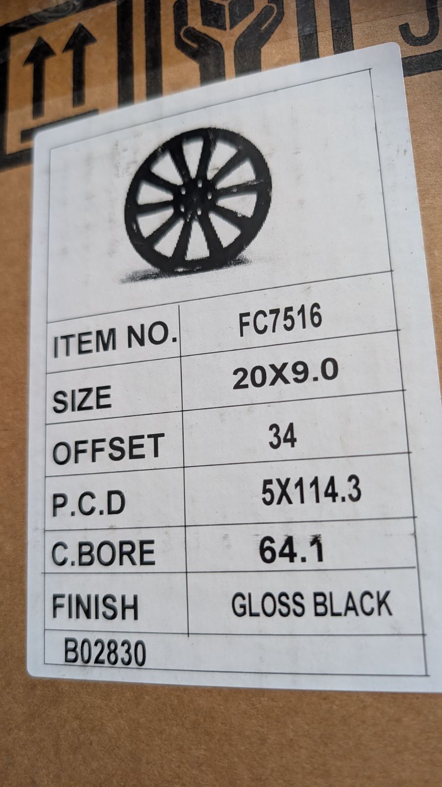 20インチ９J OFFSET34 PCD 114.3 5H ボア径64.1 4本セット テスラModel3に最適 グロスブラックホイール TRITUETUBI_COM