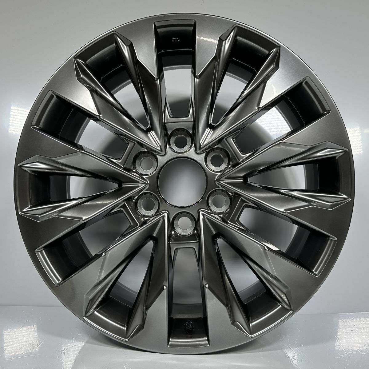 ランクル300 GR 純正ホイール　ＢSスタッドレス 2023年製造 新車外し品】トヨタ ランドクルーザー 300 GR