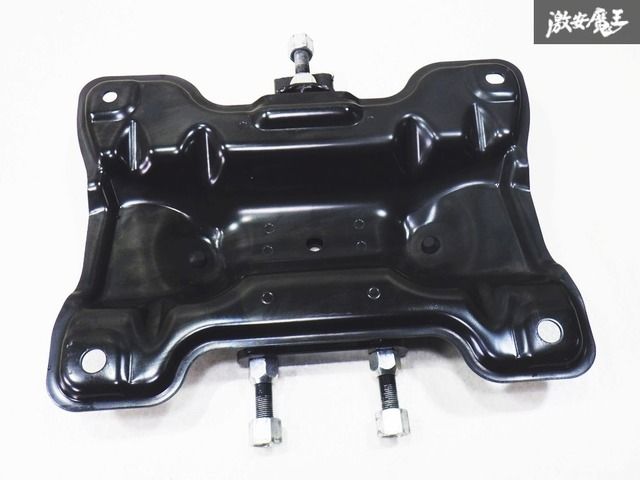 スズキ純正 JB64W ジムニー ノーマル スペアタイヤカバー ブラケット