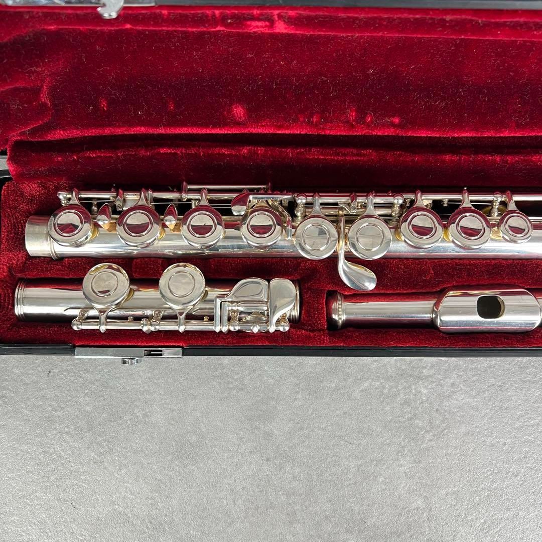 比較的 YAMAHA ヤマハ YFL-411 頭部管 管体銀製 Eメカ 吹奏楽 25M1180SR02035