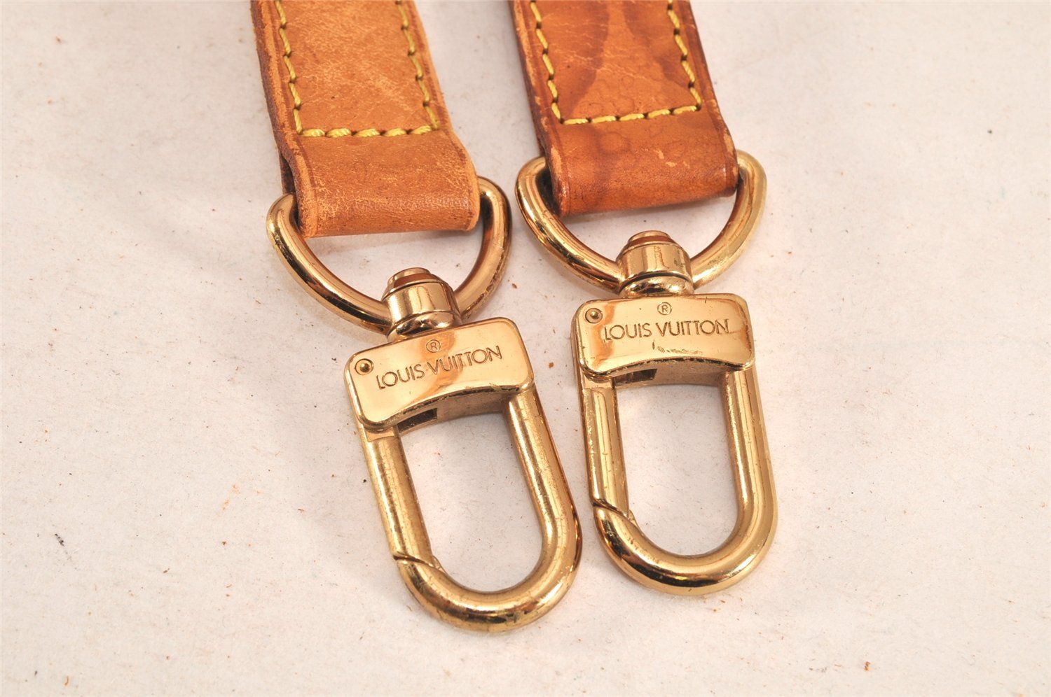 Louis Vuitton レザー ストラップ ベージュ　値下げ可 LOUIS VUITTON ルイヴィトン レザー ショルダーストラップ
