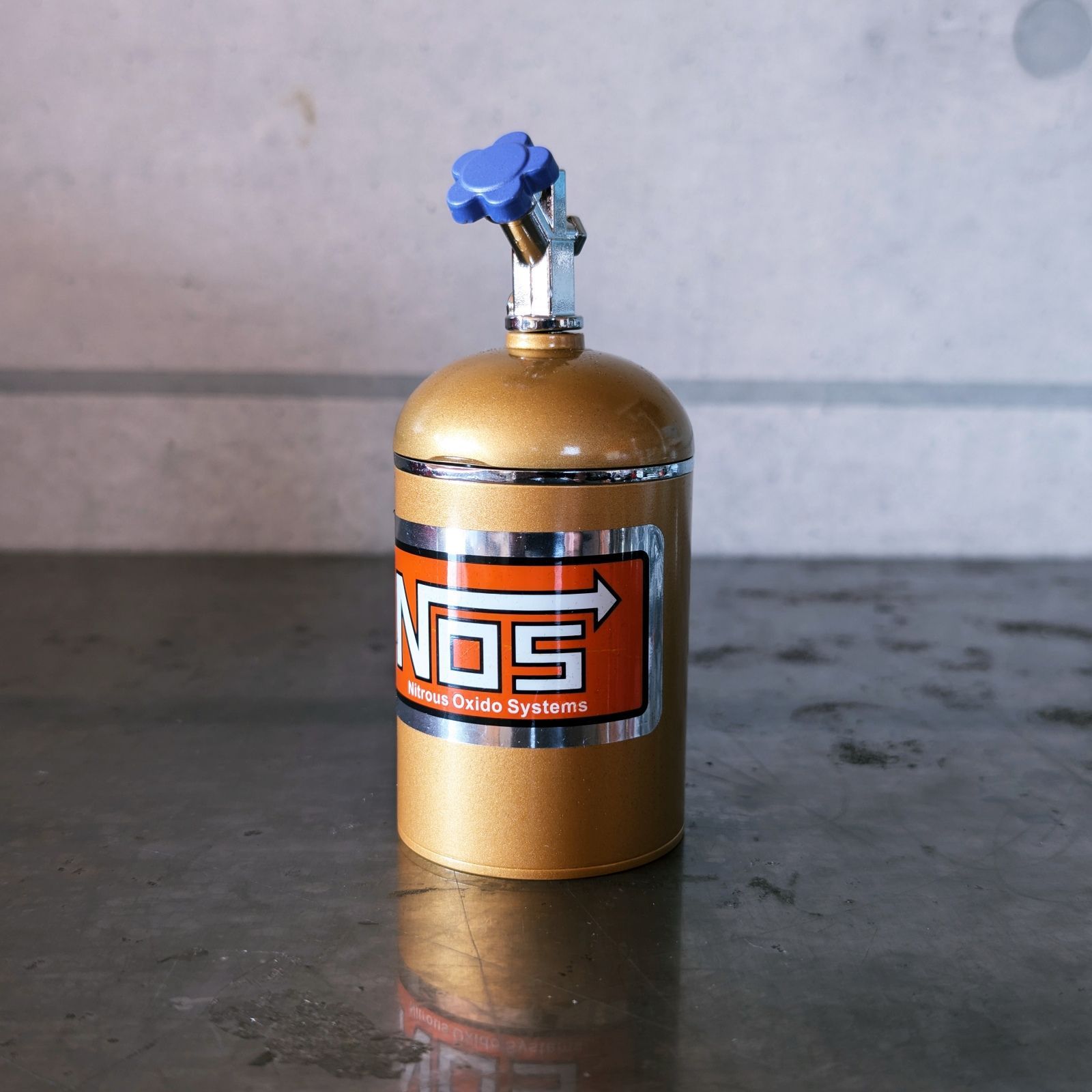 昭和レトロ鬼瓦灰皿 楽天市場】【大容量】日本製 コーヒー木樽型灰皿 天然杉使用 卓上灰皿