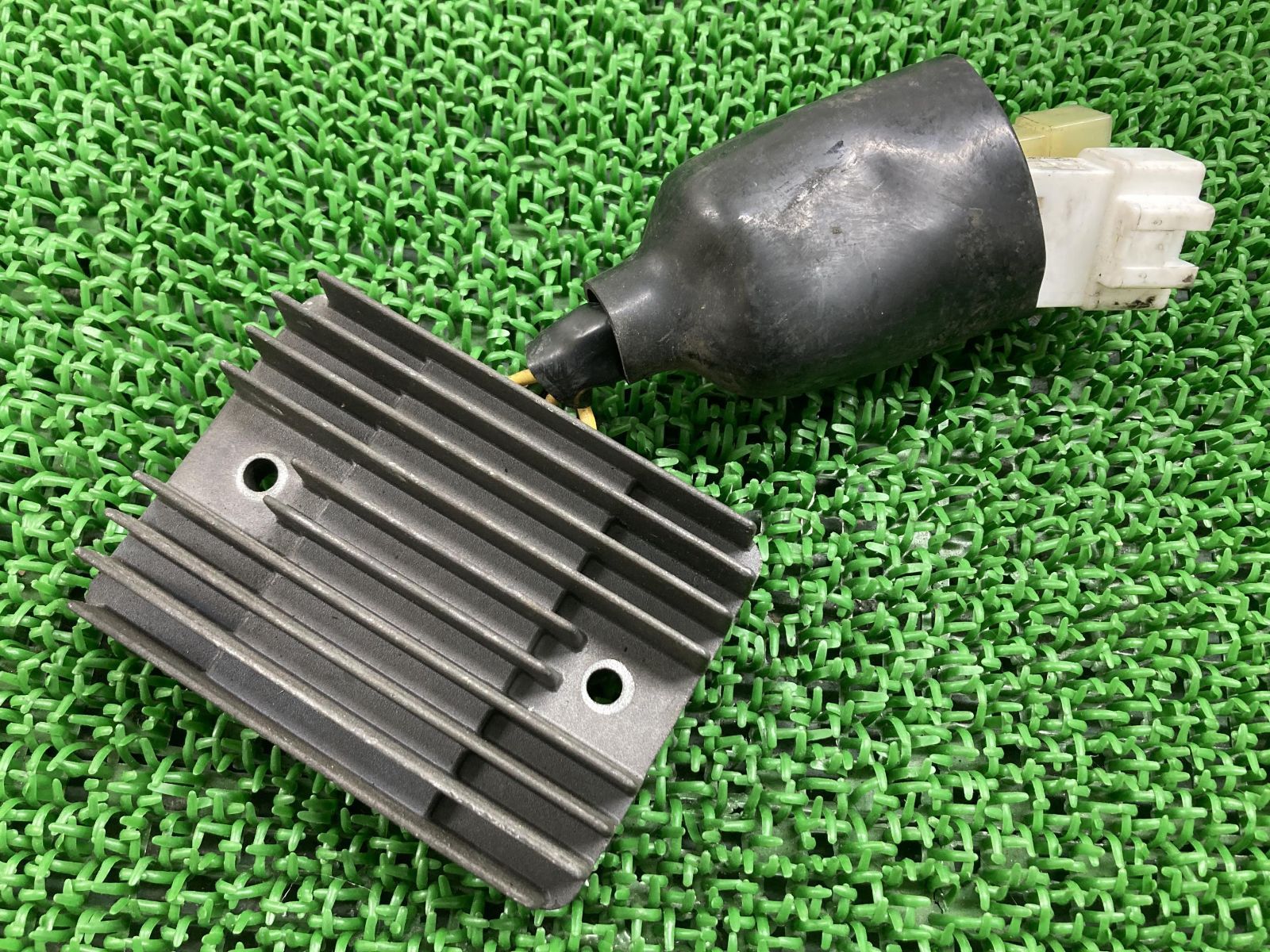 Nuttarikko様☆確認用 フォルツァ レギュレター ホンダ 純正 バイク 部品 MF06 レクチ